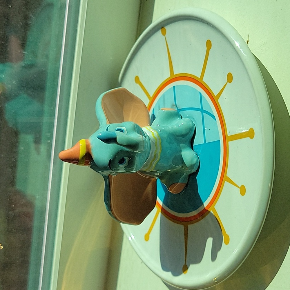 Disney Parks Dumbo The Flying Elephant Trinket Dish New
